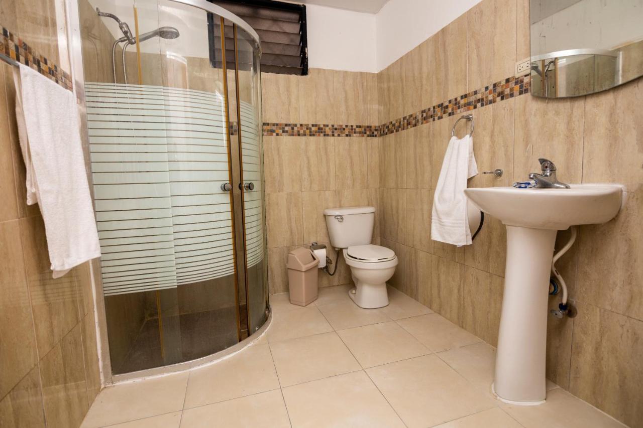 Caribbean Queen Hotel Santo Domingo Esterno foto